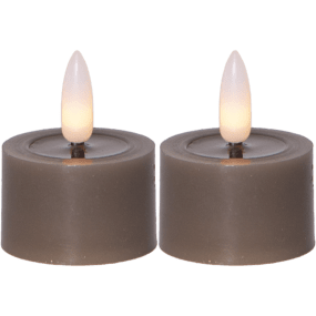 LED Vela Tipo Tealight Flamme Flow Marrón De Star Trading - La l&aacute;mpara tiene un hueco brillante debajo de la misma, esta superficie parece cera l&iacute;quida, que junto con la l&aacute;mpara de llama realista en luz blanca c&aacute;lida hace que la luz sea a&uacute;n m&aacute;s realista.