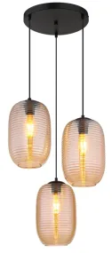 Jefrey Ø47 Ámbar Lámpas de techo De Globo Lighting - Denna eleganta taklampa har en rund form och &auml;r utrustad med tre rundade glaskupor i varm b&auml;rnstensf&auml;rg.