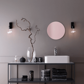 Regal Negro mate lámpara de baño De Belid - Este modelo est&aacute; dise&ntilde;ado para una sola fuente de luz y depende de la fuente de luz elegida.