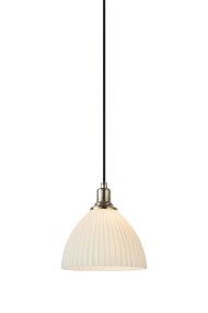 Ro Ø18 Blanco lámpara de ventana De Markslöjd - De esta forma, Ro se convierte en un elemento decorativo central en la ventana y crea un ambiente c&aacute;lido y acogedor en la habitaci&oacute;n.