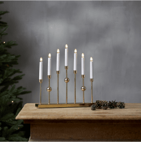 Gustavo Latón De Star Trading - Elegante candelabro de metal con aspecto de lat&oacute;n.