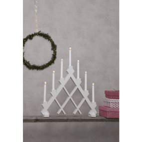 Rut Blanco De Star Trading - El hermoso patr&oacute;n de tablero de ajedrez del candelabro llama la atenci&oacute;n.