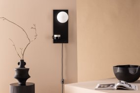 Troyes 45cm Negro lámpara de pared De Venture Design - Col&oacute;cala en la pared junto a la cama o en el pasillo para mayor iluminaci&oacute;n y decoraci&oacute;n.