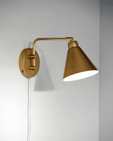 Game 30cm Latón lámpara de pared De House Doctor - Game es una elegante l&aacute;mpara de pared de House Doctor con un fant&aacute;stico acabado de lat&oacute;n.