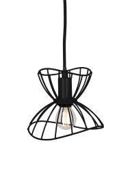 Ray Ø16 Negro lámpara de ventana De Globen Lighting - Las dos pantallas se pueden colocar de diferentes maneras: apiladas una sobre otra o montadas una dentro de la otra para crear una lámpara colgante de menor altura.