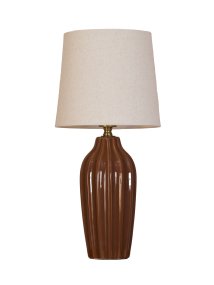 Lyon 40cm Marrón lámpara de mesa De PR Home - Gracias a su dise&ntilde;o elegante y acogedor, Lyon queda perfecta en una mesa auxiliar, una mesita de noche o junto a una ventana, donde se convierte en un elemento decorativo y acogedor tanto en hogares cl&aacute;sicos como modernos.