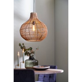 Pacino Ø50 Naturaleza Lámpas de techo De Light & Living - Su diseño de mimbre crea un emocionante juego de luces y sombras al encenderla.