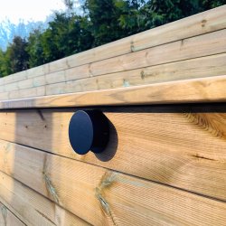 Nero Negro De Lightson - Nero es una lámpara elegante que se puede montar fácilmente en una pared, una cerca o un poste.