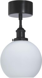Omega Ø20 Blanco plafón De PR Home - Lámpara de techo con suspensión de gancho de diseño clásico y carcasa de cristal opalino y metal en acabado negro mate.