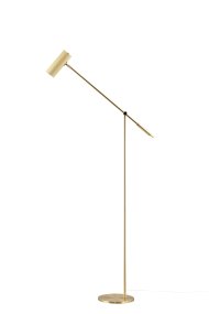 Hubble Read Latón cepillado lámpara de pie De Globen Lighting - Hubble Read es una elegante lámpara de pie con una pantalla inclinable, acanalada y con forma de malla, que permite dirigir la luz en la dirección deseada.