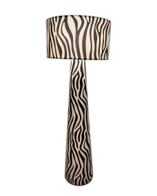 Zany En blanco y negro De By Rydéns - Con su generoso di&aacute;metro de 50 cm y su llamativo estampado animal, Zany Zebra es la opci&oacute;n perfecta para quienes desean a&ntilde;adir personalidad y car&aacute;cter a su hogar.