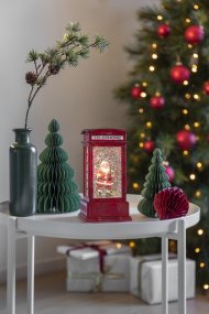 Farol lleno de agua Cabina telefónica ROJO De Konstsmide - Esta linterna con forma de cabina telef&oacute;nica, llena de agua, es una encantadora decoraci&oacute;n navide&ntilde;a que presenta a un simp&aacute;tico Pap&aacute; Noel dentro de una cl&aacute;sica cabina roja.