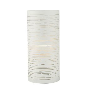 Candy 22cm Blanco lámpara de mesa De Oriva - Esta lámpara de mesa combina sencillez y elegancia a través de su pantalla de metal blanco con refinados tallados horizontales.