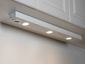Emma 87cm Blanco De Llitt - RA >90, &aacute;ngulo de haz de 70&deg;, grado de protecci&oacute;n IP 21, montaje en superficie, controlador incluido.