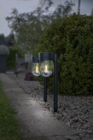 Cupola 2-p Negro lámpara solar De Star Trading - La luz solar Cupola es un paquete de 2 luces de camino con un vidrio colgante en forma de cúpula hecho de acrílico.