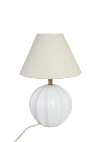 Marit 24cm Blanco base de lámpara De Strömshaga - Marit es una elegante base de l&aacute;mpara de cristal opalino blanco con una forma ligeramente redondeada y detalles decorativos que le confieren un aspecto cl&aacute;sico.