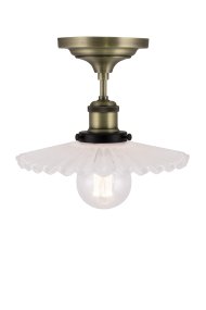 Cobbler Ø25 Blanco plafón De Globen Lighting - Cobbler es una reinterpretación de la clásica lámpara Cobbler que se integra a la perfección en diversos estilos de interior.