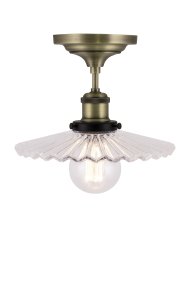 Cobbler Ø25 Transparente plafón De Globen Lighting - Cobbler es una reinterpretación de la clásica lámpara Cobbler que se integra a la perfección en diversos estilos de interior.