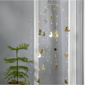 Dream Latón De Star Trading - Hermosos motivos invernales con acabado en lat&oacute;n crean un ambiente navide&ntilde;o.