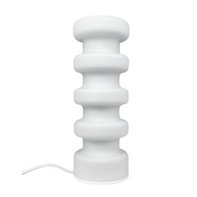 Luna 33cm Blanco lámpara de mesa De Dyberg Larsen - L&aring;t Luna bordslampa bli rummets blickf&aring;ng med sitt f&ouml;rtrollande sken i opalglas och skapa en unik atmosf&auml;r.