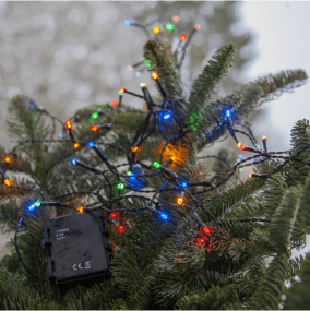 Guirnalda De Luces Akku 5m Negro De Star Trading - La separaci&oacute;n de 7 cm entre los LED garantiza una distribuci&oacute;n uniforme de la luz y un brillo c&aacute;lido y agradable en el jard&iacute;n, el balc&oacute;n o el interior.