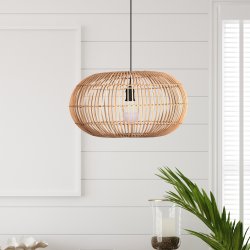 Bali Ø48 Naturaleza De Searchlight - La pantalla de bambú con suspensión y portalámparas negros en contraste crea un efecto de iluminación simple pero efectivo y agrega una atmósfera suave al interior.