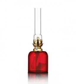 Kungsholmen ROJO De Karlskrona lampfabrik - La l&aacute;mpara del conductor del tren, como se llamaba originalmente, es una peque&ntilde;a l&aacute;mpara de repuesto para la cabina del conductor del tren, que ahora est&aacute; disponible en tres tama&ntilde;os y varios colores y se ha convertido en uno de nuestros cl&aacute;sicos m&aacute;s populares.