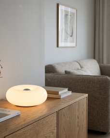 Basile 10cm Blanco De Eglo - Basile es una l&aacute;mpara decorativa de cristal blanco con detalles plateados y una forma suave y redondeada.
