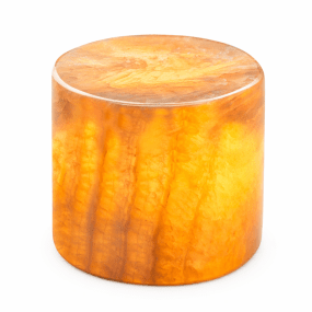 Marble 8cm Beige De Unison - Esta l&aacute;mpara de mesa de m&aacute;rmol est&aacute; elaborada con m&aacute;rmol aut&eacute;ntico pulido en un c&aacute;lido tono beige, creando una luz suave y acogedora.