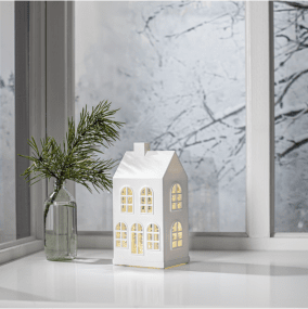 Vinter 22cm Blanco De Star Trading - Brilla y resplandece maravillosamente al encenderse, a través de las brillantes ventanas con una cálida luz blanca.