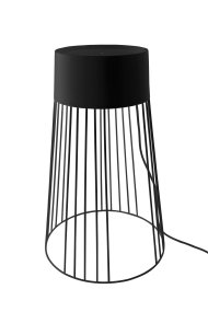 Koster Negro De Globen Lighting - La l&aacute;mpara est&aacute; hecha de metal negro y cuenta con un cable negro de 500 cm de largo que puede soportar temperaturas de hasta -40 &deg;C.