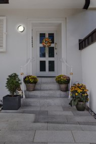 Disc Acero lámpara de exterior De Ledvance - Disc &auml;r en innovativ och stilfull fasadlampa som ger b&aring;de funktion och elegans till din entr&eacute; eller uteplats.