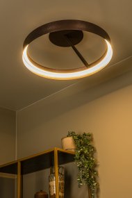 Leonard Ø55 Marrón plafón De Lucide - La l&aacute;mpara es regulable en tres niveles mediante un interruptor de pared est&aacute;ndar, lo que permite ajustar la intensidad de la luz seg&uacute;n la ocasi&oacute;n.