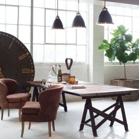 Amelia Ø32 Bronce/latón De Elstead Lighting - Kupolen har en etsad prismatisk bottenlins, och denna helmetalliska versionen i brons och m&auml;ssingdetaljer har en autentisk vintagelook.