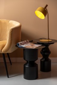 Smart 56cm Amarillo lámpara de escritorio De Leitmotiv - Gracias a su pantalla ajustable, la luz se puede dirigir de forma óptima, ideal como lámpara de lectura en un escritorio o mesita de noche.