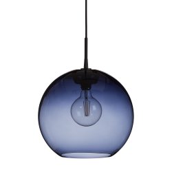 Gloria Ø38 Azul/negro Lámpas de techo De Belid - Gloria es una elegante lámpara de techo con pantalla de vidrio soplado ahumado transparente y marco de metal negro.