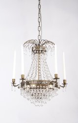 Empire Classic Ø50 Latón antiguo cristal De Norrsken Design - Perfecto para comedores o salas de estar, donde se convierte en un impresionante punto de interés y un símbolo de lujo y sofisticación.