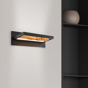 Chaumont 35cm Madera lámpara de pared De Brilliant - Chaumont es una lámpara de pared versátil que puede complementar la iluminación del techo o como iluminación decorativa de acento.