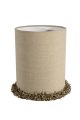 Lampshade Cylinder Fringe Ø22 Naturaleza De Alde & Lind - Los bordes están cuidadosamente doblados y un ribete decorativo de encaje grueso recorre el borde inferior, añadiendo un detalle elegante y exclusivo.