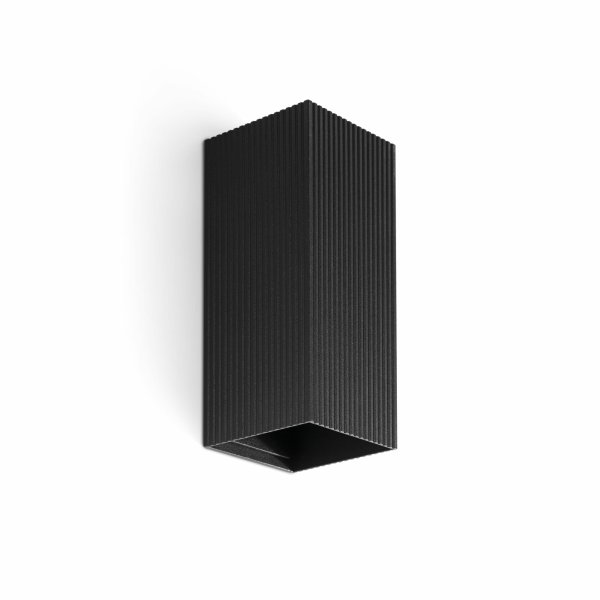 Lune 15cm Negro lámpara de pared De Faro Barcelona - Combina una iluminaci&oacute;n funcional y eficiente con una superficie moderna y texturizada que aporta dinamismo.