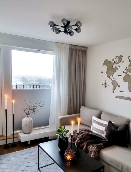 Cosmos 52cm Negro plafón De Aneta Lighting - Dosel de techo de metal negro para suspensión con gancho y bloque de terminales, el enchufe de la lámpara es fácil de instalar.