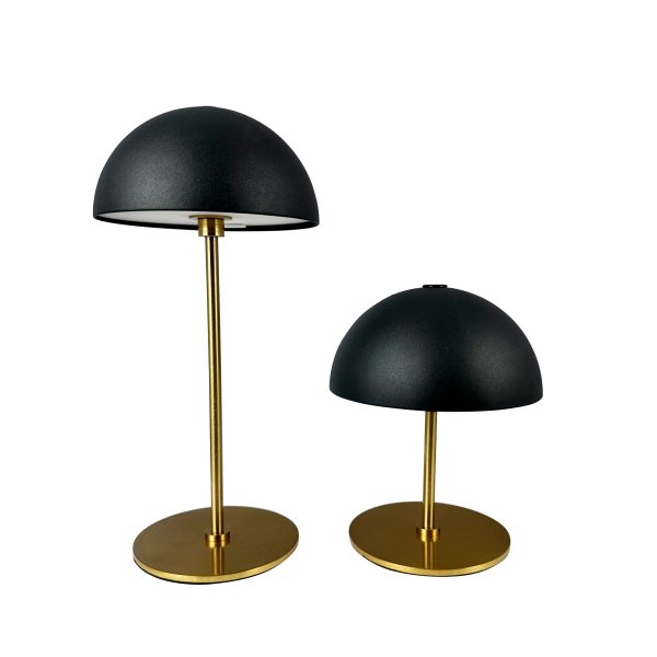 Along set 20cm Negro portátil De Dyberg Larsen - Estas lámparas inalámbricas están hechas de latón con pantallas de metal de colores y ofrecen tres niveles de brillo sin deslumbramiento.