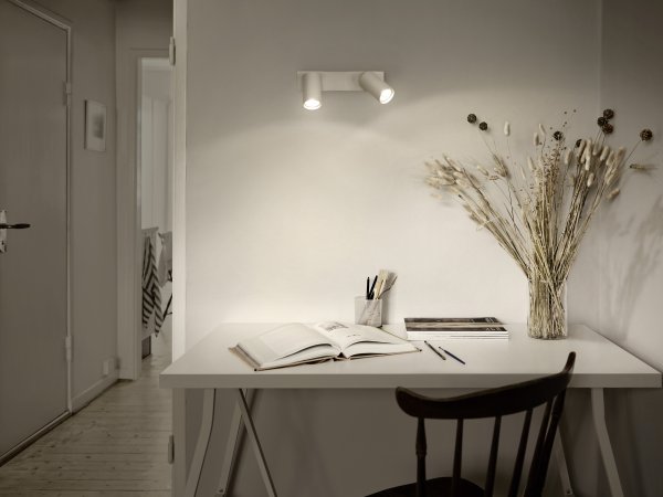 Octagon 2 Blanco foco de techo De Ledvance - Den n&auml;tta formen i kombination med de r&ouml;rliga spotlightsen g&ouml;r den m&aring;ngsidig och passar in i alla hem och stilar.