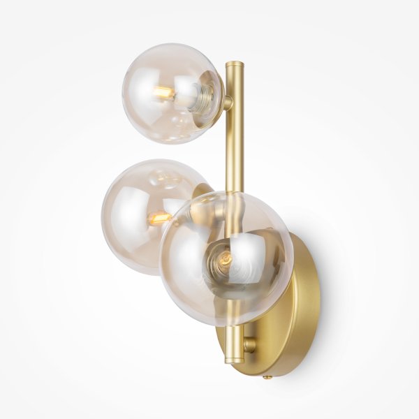 Dallas 25cm Oro lámpara de pared De Maytoni - Dallas, con sus tres fuentes de luz, es una elegante y moderna lámpara de pared que combina estilo y funcionalidad.