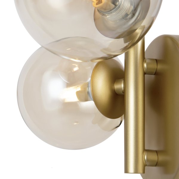 Dallas 25cm Oro lámpara de pared De Maytoni - Dallas, con sus tres fuentes de luz, es una elegante y moderna lámpara de pared que combina estilo y funcionalidad.