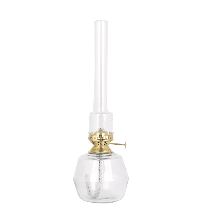 Kerosene Lamp Majken Mid Transparente De Strömshaga - L&aacute;mpara de queroseno fabricada en vidrio transparente con tubos quemadores de vidrio transparente y quemador de lat&oacute;n.