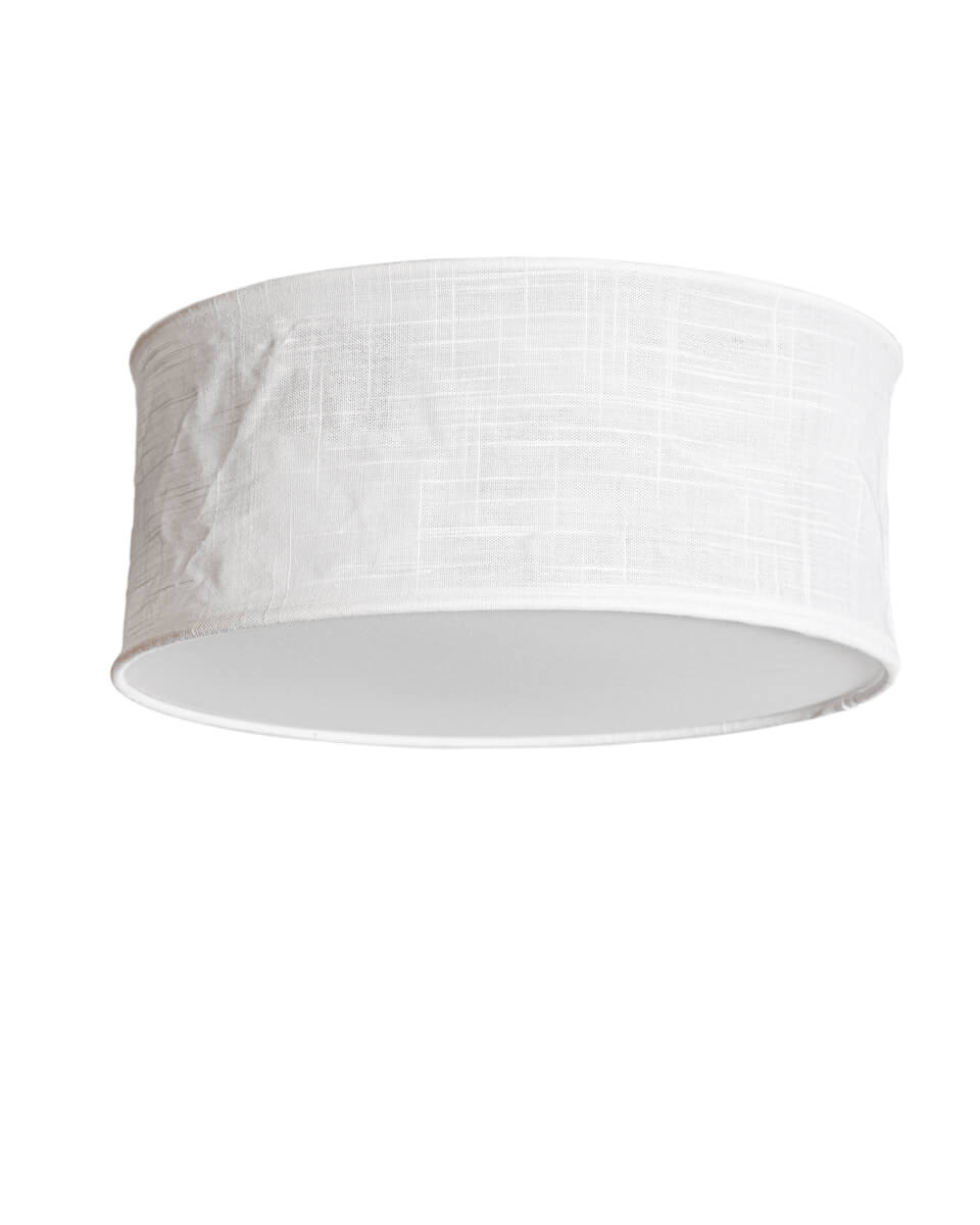 Vita Ø40 Blanco plafón De By Rydéns - La luz de techo se fija al techo con un gancho, lo que hace que la instalación sea sencilla y directa, para que puedas disfrutar de tu nueva iluminación incluso cuando estás de viaje.