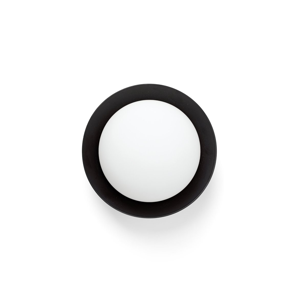 May Ø12 Negro lámpara de baño De Faro Barcelona - Con su acabado negro, distribuci&oacute;n de luz c&aacute;lida y grado de protecci&oacute;n IP44, se integra a la perfecci&oacute;n en salones y ba&ntilde;os.