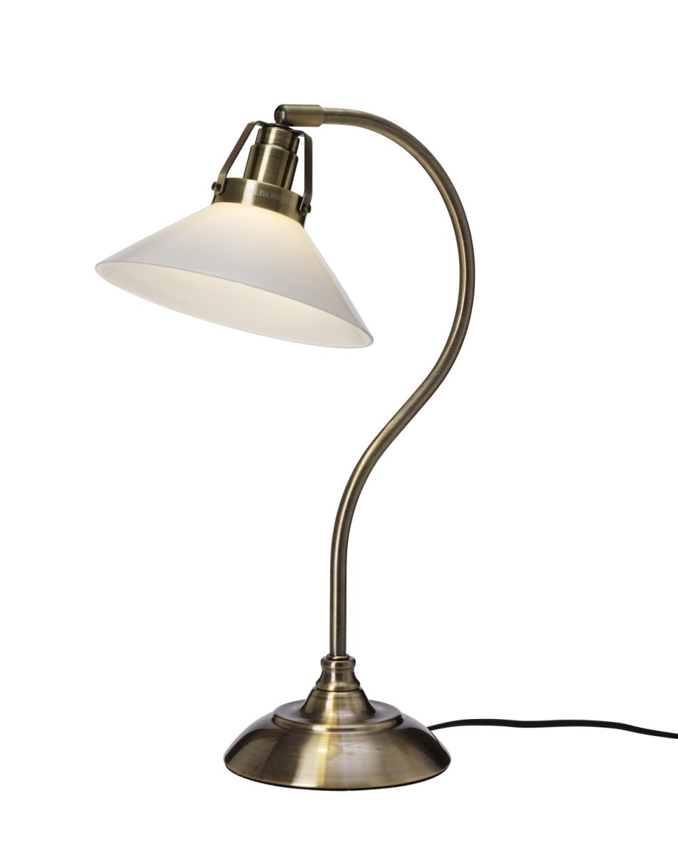 Skomakare 47cm Latón antiguo lámpara de mesa De Cottex - Perfecta como lámpara de lectura en el escritorio, en la mesita de noche o como elegante detalle de decoración en el salón.