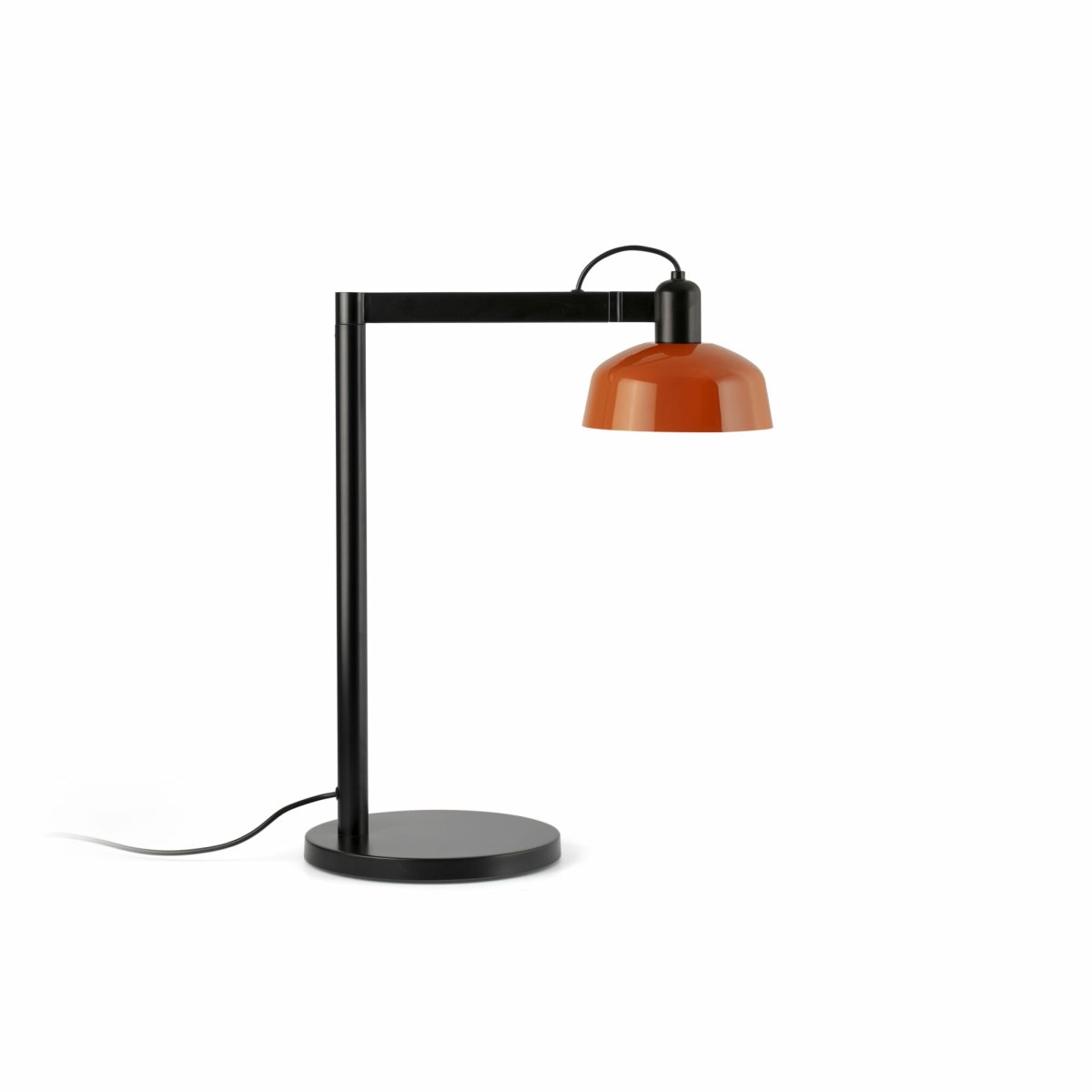 Tatawin 58cm Rojo anaranjado lámpara de escritorio De Faro Barcelona - Tatawin es una lámpara de mesa con estructura negra y pantalla metálica rojiza que proporciona una luz direccional y focalizada.